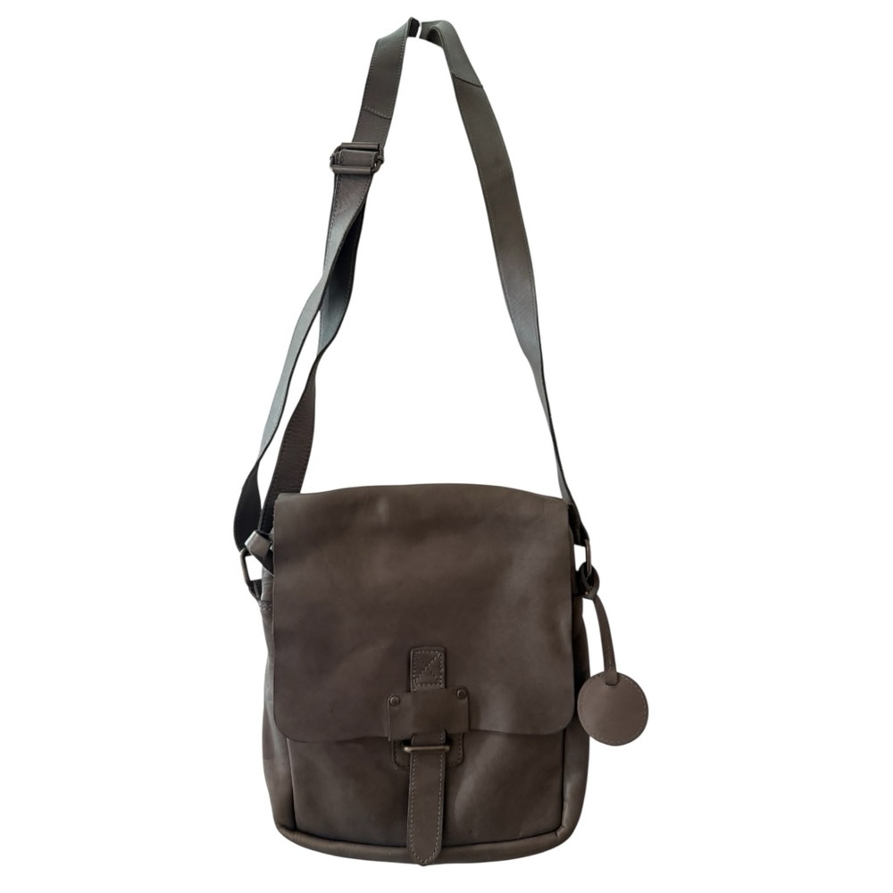 Gray Leather Crossbody Bag with Flap Closure and Adjustable Strap